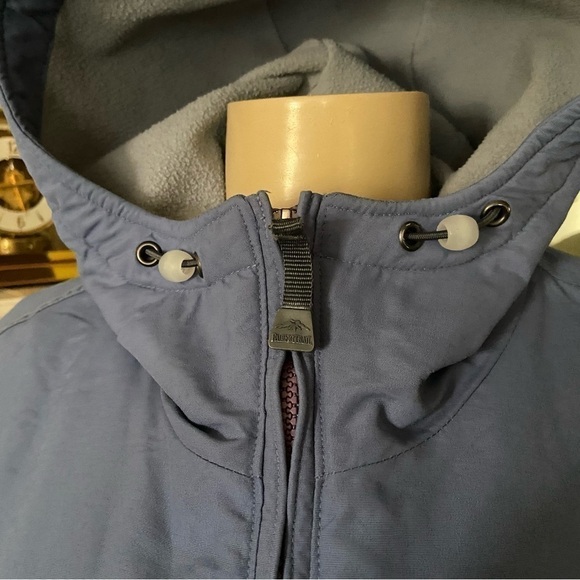 Pacific Trail snow jacket with hood and toggle pulls to insulate against winter. - Picture 4 of 5